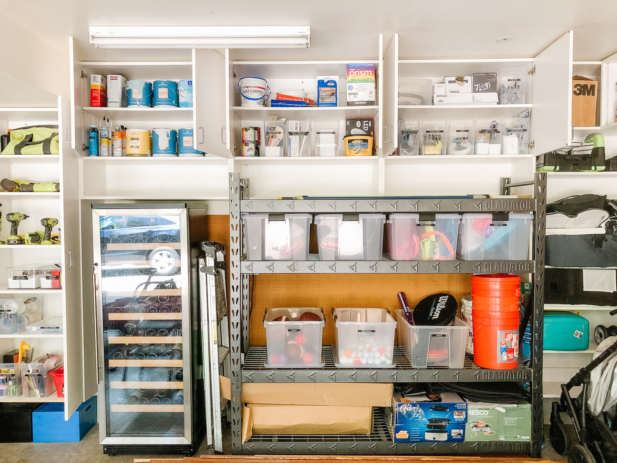 You can create an organized closet with this Rubbermaid Fast Track